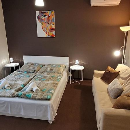 Doris Apartments Siófok Eksteriør billede